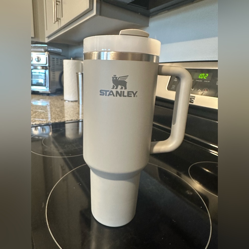 FOG grey Stanley travel quencher